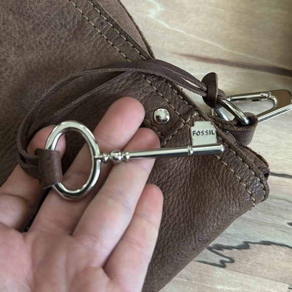 Fossil Leather Shoulder Bag - Picture 7 of 7